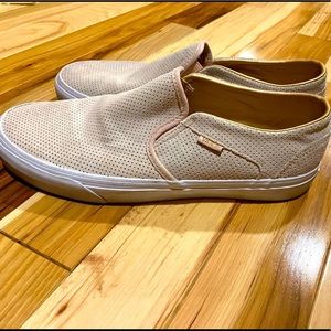 Vans slides